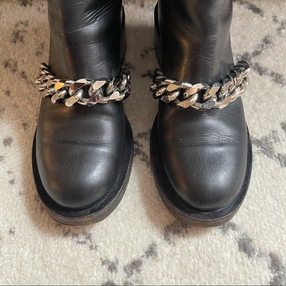 Givenchy chain strap ankle boot - Picture 16 of 16